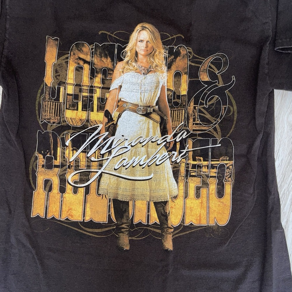 2014 MIRANDA LAMBERT "Locked & Loaded" Concert Tour (MED) T-Shirt
